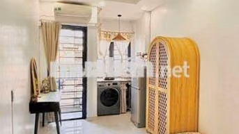 Phòng Ban Công, Cửa Sổ Full Nội Thất - Máy Giặt Riêng - Nơ Trang Long 