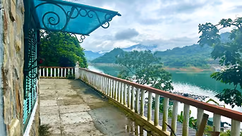 Bán khu nghỉ dưỡng view Hồ Hoà Bình