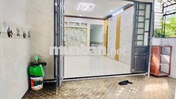 nhà đối diện trường FPT thái hòa cũ