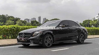 Mercedes C300 - 2020 mẫu facelift màu đen giá tốt