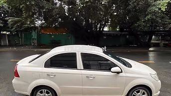 Chevrolet Aveo 2015 Trắng Số sàn