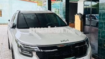 KIA Seltos Luxury 2025 Trắng 4.500 km