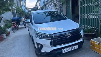 Toyota Innova Ventuner 2021 Trắng ngọc Việt Nam