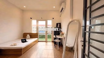 CHO THUÊ CĂN HỘ STUDIO BAN CÔNG ĐI BỘ QUA ĐH VĂN LANG