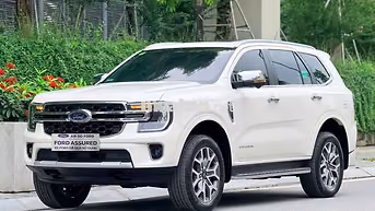 Ford Everest Titanium 2023 Trắng 3.9 vạn km