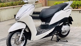 Honda Lead Trắng 125fi chính chủ bieent 29 xe đẹp