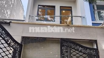 Cho thuê nhà đẹp nguyên căn Cao Thị Chính, phường phú thuận, Quận 7