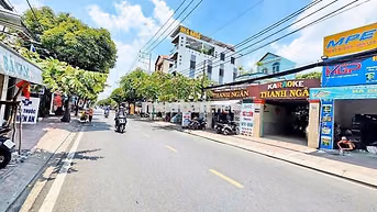 Cho thuê mặt tiền Lê văn lương Q7 vị trí đẹp kinh doanh sầm uất