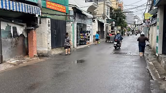 Bán gấp nhà 3 lầu, mặt tiền đường Xóm Chiếu, Quận 4