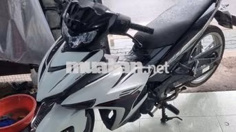 Yamaha Exciter 150 2016 Trắng Máy hơi kêu nhẹ