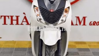 Honda SH 150 CBS 2018 Trắng Lên Áo SH Ý