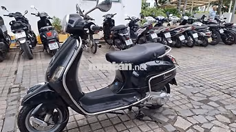 Piaggio Vespa 