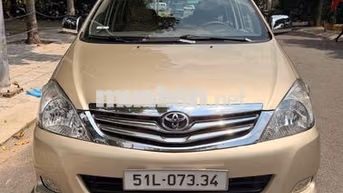 Toyota Innova 2010 Vàng cát 8 chỗ Tự động