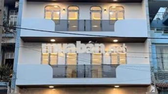 Cho thuê nhà mới xây mặt tiền đường Kinh doanh đông 9x18