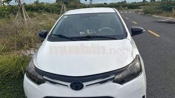 Toyota Vios 2015 Số sàn Trắng, có giảm giá
