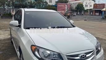 Hyundai Avante Trắng Số tự động 5 chỗ odo 38551