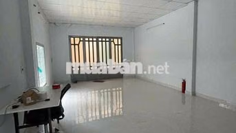 Nhà Rộng rãi, 1 trệt 2 lầu - Lạc Long Quân P8 Tân Bình