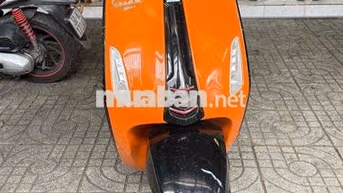Piaggio Vespa Cam Nữ Kiên Giang