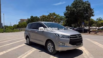 Toyota Innova 2.0E 2019 Bạc