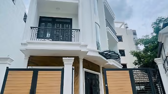 Bán Biệt Thự Phố 215m2 6PN Sân vườn hẻm 688 Lê Đức Thọ Giá 17.5Tỷ