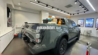 Isuzu D-Max Bán tải Diesel Tự động 6 cấp Xám