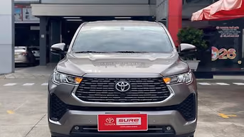 TOYOTA INNOVA CROSS 2.0V 2024 NÂU