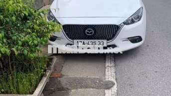 Mazda Mazda 3 2019 Trắng 10 vạn km