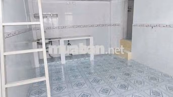 phòng trọ ngây chợ 434, gần kCN visip1, có sẵn máy lạnh 