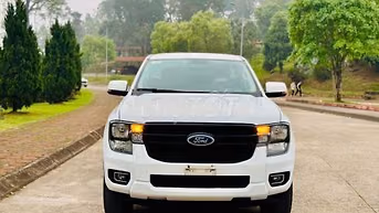 Xe Ford Ranger XLS 2.0L 4x2 AT 2023 - 575 Triệu