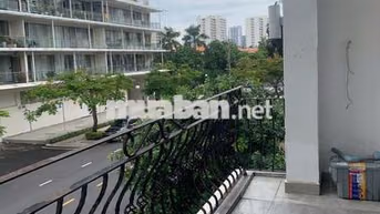 Cho thuê MT 224 Lý Long Tường 20tr/tháng