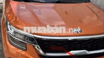 KIA Seltos PREMIUM đk2021 đk 2020 Cam 54000km