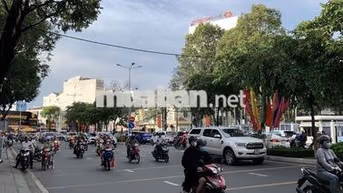 Mặt tiền đường Quang Trung gần Đại lộ Hoà Bình