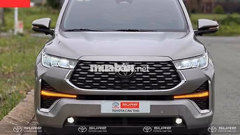 Toyota Innova Cross Hybrid 2025 CVT CHÍNH HÃNG