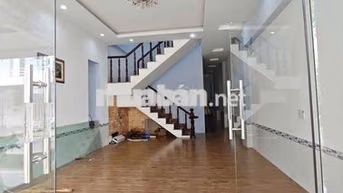 cho thuê nhà trệt lầu thuận tiện ở và mở văn phòng công ty