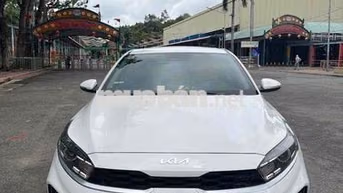 Kia K3 Luxury Trắng