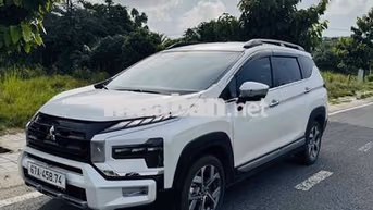 Mitsubishi Xpander Cross 2024 Trắng 18.000 km
