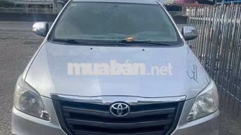 Toyota Innova 7 chỗ Bạc 223.303 km