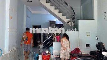 Cho thuê nhà nguyên căn nằm ngay sau lưng Emart Phan Huy Ích