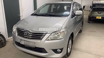 Toyota Innova 2.0E 2013 1 chủ mua mới từ đầu