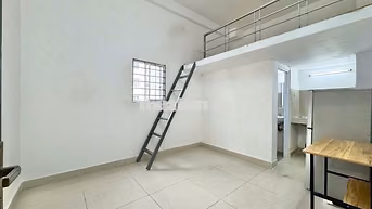 Phòng trọ sinh viên gác cao cửa sổ ngay công viên Hoàng Văn Thụ