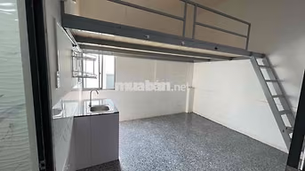 Phòng Có Gác Cửa Sổ NGuyễn Văn Quá CVPM Quang Trung