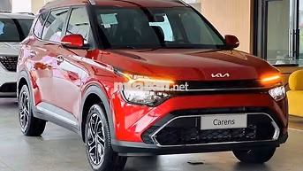 Kia Carens 7 chỗ màu Đỏ