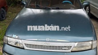 Toyota Camry GLI màu xanh, phiên bản GLI.