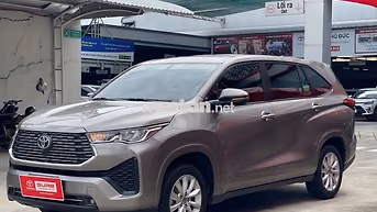 Toyota Innova Cross 2.0V 2024 Nâu 51.302 km