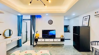 1PN TÁCH BẾP BAN CÔNG FULL NỘI THẤT NGAY HỒNG BÀNG UEF