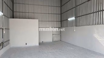 CHO THUÊ NGUYÊN CĂN MẶT BẰNG TẦNG TRỆT  DT RỘNG TIỆN MUA BÁN - KHO