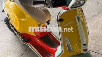 Piaggio Vespa Sprint 150cc Vàng, đỏ, xanh 3700km