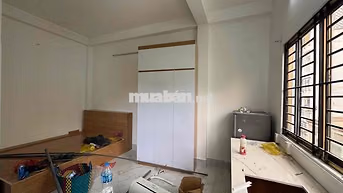 CHO THUÊ NHÀ MỚI ĐANG HOÀN THIỆN THÀNH THÁI QUẬN 10 _ UEH