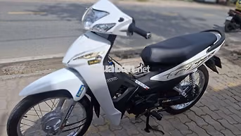 Honda Wave @ 110 2021 Trắng Đã sử dụng
