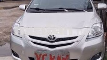 Toyota Vios Bạc 5 chỗ
